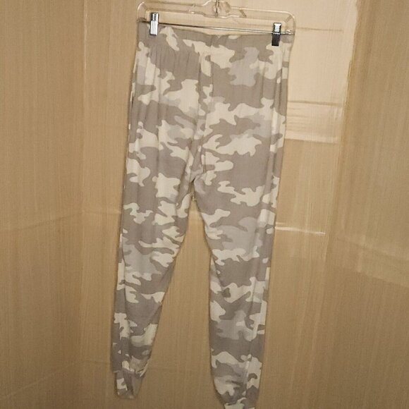 Wandering Dreams Grey Cream Camouflage Lounge Jogger Pants Medium - Picture 4 of 7